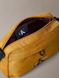 Calvin Klein Auffällige Logo-Kameratasche aus Nylon^Herren Umhängetaschen & Schultertaschen|Taschen