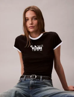 Calvin Klein Baby-T-Shirt mit 1968-Logo-Grafik^Damen T-shirts & Tops
