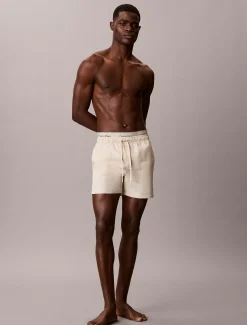 Calvin Klein Badeshorts mit doppeltem Bund^Herren BademodeFrisch Eingetroffen