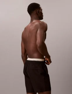 Calvin Klein Badeshorts mit doppeltem Bund^Herren BademodeFrisch Eingetroffen