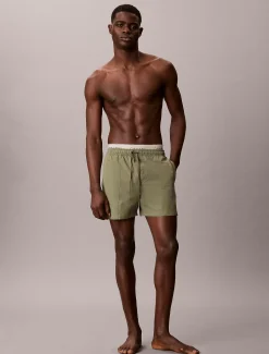 Calvin Klein Badeshorts mit doppeltem Bund^Herren BademodeFrisch Eingetroffen