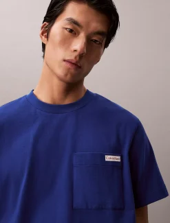 Calvin Klein Badge-T-Shirt mit Brusttasche^Herren T-shirts