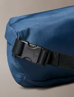 Calvin Klein Bauchtasche aus Nylon mit klassischem Logo^Herren Taschen