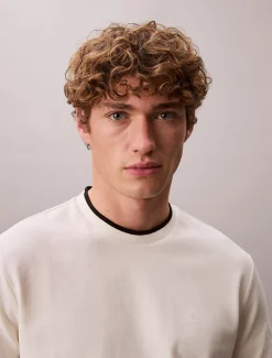 Calvin Klein Baumwoll-Piqué T-Shirt mit verziertem Kragen^Herren T-shirts