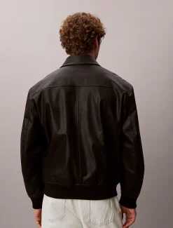 Calvin Klein Bomberjacke aus Kunstleder^Herren JackenFrisch Eingetroffen