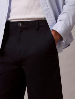 Calvin Klein Chino-Shorts aus Stretch-Baumwolle^Herren Hosen & Shorts