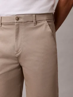 Calvin Klein Chino-Shorts aus Stretch-Baumwolle^Herren Hosen & Shorts