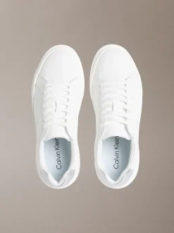 Calvin Klein Chunky Sneakers aus Leder mit silberner Lasche^Damen SneakerFrisch Eingetroffen