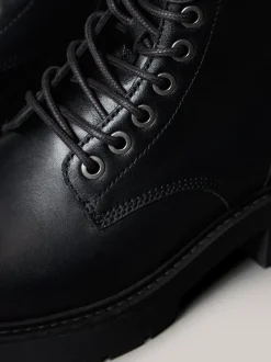 Calvin Klein Chunky Stiefel mit Absatz aus Leder und Schnürung^Damen Boots