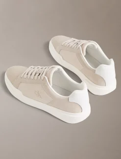 Calvin Klein CK Avenue – Wildleder-Sneakers mit Logo^Herren SneakerFrisch Eingetroffen