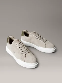 Calvin Klein CK Avenue – Wildleder-Sneakers mit Logo^Herren SneakerFrisch Eingetroffen