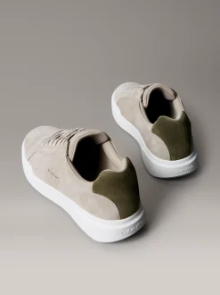 Calvin Klein CK Avenue – Wildleder-Sneakers mit Logo^Herren SneakerFrisch Eingetroffen