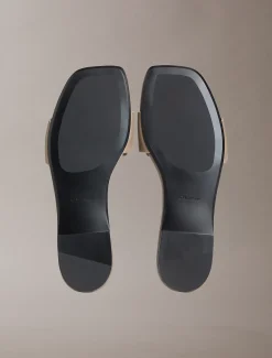 Calvin Klein CK Provence - Flache Leder-Sandalen mit quadratischer Spitze^Damen SandalenFrisch Eingetroffen