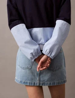 Calvin Klein Cropped Nylon-Jacke mit Design in Blockfarben^Damen JackenFrisch Eingetroffen