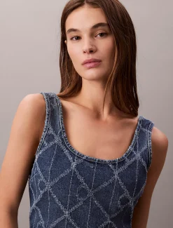 Calvin Klein Cropped Tanktop aus Denim mit durchgehendem Monogramm^Damen T-shirts & Tops