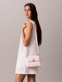 Calvin Klein Crossbody Bag mit genarbter Oberfläche^Damen Umhängetaschen|Taschen