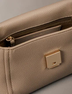 Calvin Klein Crossbody Bag mit genarbter Oberfläche^Damen Umhängetaschen|Taschen