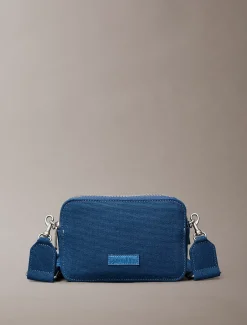 Calvin Klein Crossbody-Kameratasche aus Canvas^Damen Umhängetaschen|Taschen