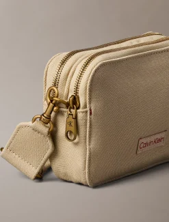 Calvin Klein Crossbody-Kameratasche aus Canvas^Damen Umhängetaschen|Taschen
