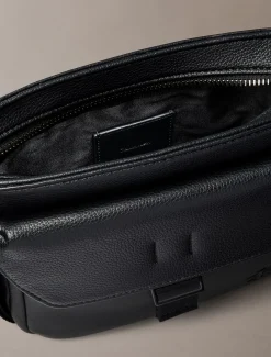 Calvin Klein Crossover-Flugtasche mit genarbtem Logo-Riemen^Herren Umhängetaschen & Schultertaschen|Taschen