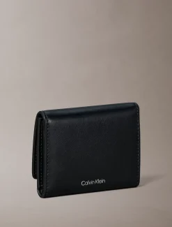 Calvin Klein Dreifach faltbares Lederportemonnaie mit Monogramm-Logo^Damen Geldbörsen & Etuis