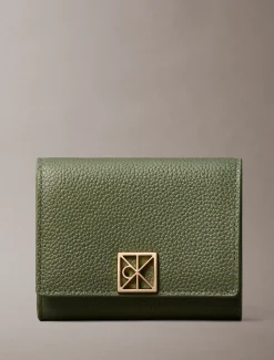 Calvin Klein Dreifach faltbares RFID-Lederportemonnaie aus Vollnarbenleder^Damen Geldbörsen & Etuis