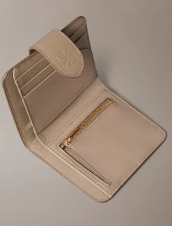 Calvin Klein Eckiges RFID-Portemonnaie aus Nappaleder^Damen Geldbörsen & Etuis