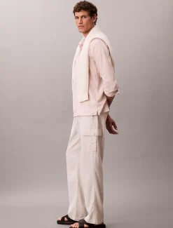 Calvin Klein Einfarbiges Hemd mit klassischer Passform aus Leinen-Mix^Herren Hemden & Poloshirts