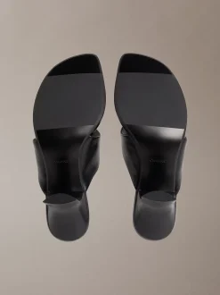 Calvin Klein Elisa - Sandalen mit Kitten-Heel-Absatz aus Leder^Damen SandalenFrisch Eingetroffen