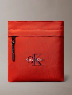 Calvin Klein Flatpack aus Nylon mit Monogramm-Logo^Herren Umhängetaschen & Schultertaschen|Taschen