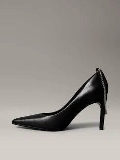 Calvin Klein Gepolsterte Stiletto-Pumps aus Leder mit Kette^Damen High Heels
