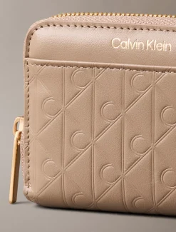 Calvin Klein Geprägtes Reißverschluss-Portemonnaie mit Emblem-Logo^Damen Geldbörsen & Etuis