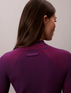 Calvin Klein Gerippter Pullover mit Stehkragen aus technischem Strick^Damen Strickdesigns