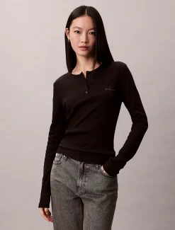 Calvin Klein Geripptes Henley-T-Shirt mit Monologo^Damen T-shirts & Tops