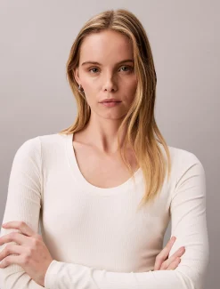 Calvin Klein Geripptes T-Shirt aus Modal mit langen Ärmeln^Damen T-shirts & Tops|Strickdesigns