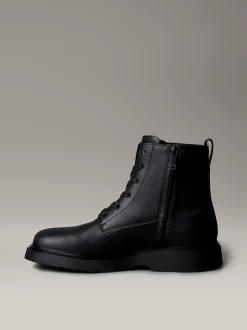 Calvin Klein Geschnürte Boots aus getrommeltem Leder mit Reißverschluss und Emblem-Logo^Herren Boots