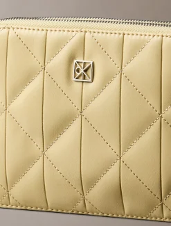 Calvin Klein Gesteppte Camera Bag mit doppeltem Reißverschluss und Emblem-Logo^Damen Umhängetaschen|Taschen