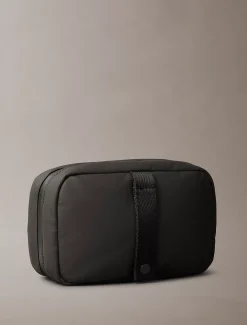 Calvin Klein Gesteppter Kulturbeutel mit Aufhängeschlaufe^Herren Geldbörsen & Kartenetuis|Taschen