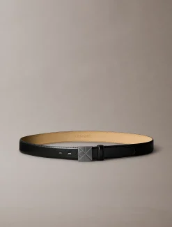 Calvin Klein Glatter Gürtel mit Emblem-Logo-Plakette^Herren Gürtel