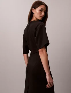 Calvin Klein Glattes Stretch-Kleid mit V-Ausschnitt und kurzen Ärmeln^Damen Kleider & Röcke