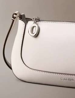 Calvin Klein Gravierte Crossbody Bag mit langem Reißverschluss^Damen Umhängetaschen|Taschen