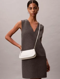 Calvin Klein Gravierte Crossbody Bag mit langem Reißverschluss^Damen Umhängetaschen|Taschen