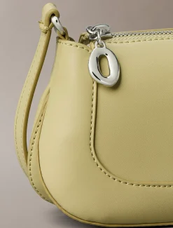 Calvin Klein Gravierte Crossbody Bag mit langem Reißverschluss^Damen Umhängetaschen|SchultertaschenFrisch Eingetroffen