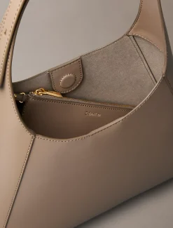 Calvin Klein Gravierte mittelgroße Umhängetasche^Damen Umhängetaschen|Taschen