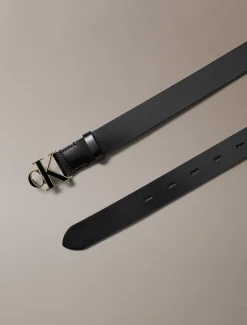 Calvin Klein Gürtel aus Vollnarbenleder mit Logo und Koppelschnalle^Damen Gürtel