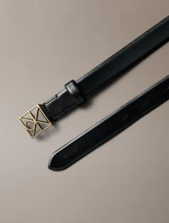 Calvin Klein Gürtel aus Vollnarbenleder mit Logo-Emblem^Damen Gürtel
