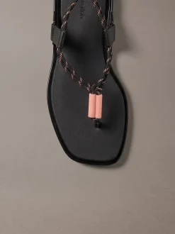 Calvin Klein Harper - Zehentrenner-Sandalen mit Seilriemen^Damen Slippers|SandalenFrisch Eingetroffen