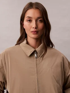 Calvin Klein Hochglanz, lässige Bomberjacke^Damen JackenFrisch Eingetroffen