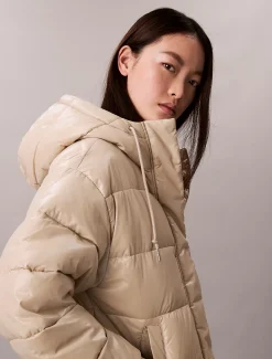 Calvin Klein Hochglanz-Steppjacke mit Kapuze^Damen Stepp Jacken|JackenFrisch Eingetroffen