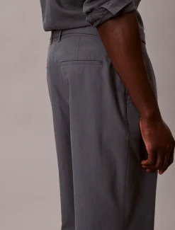 Calvin Klein Hose aus Baumwoll-Lyocell mit Gürtel^Herren Anzüge|Hosen & Shorts